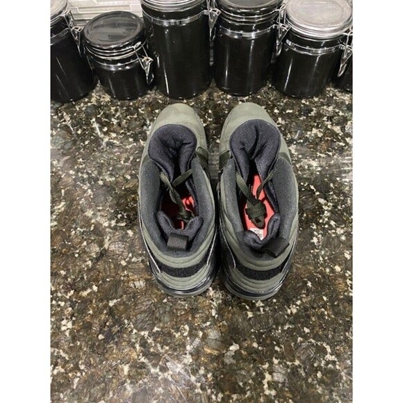 Air Jordan 8 Retro "TF Undefeated" (Size: 14, Color: Sequoia/Black/Orange) - Picture 9 of 16